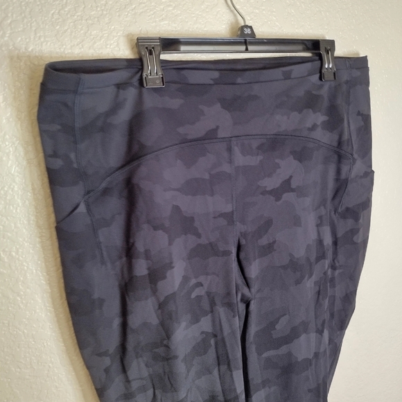 Lululemon Swift Speed High-Rise Crop 21" Heritage 365 Camo Deep Coal Multi Sz 20 - Picture 3 of 8
